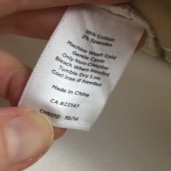 NWOT Talbots signature ankle white jeans! - Picture 5 of 6